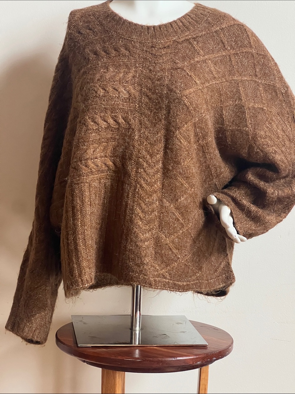 Abercrombie & Fitch Brown Textured cable knit Crew Neck Sweater boyfriend style